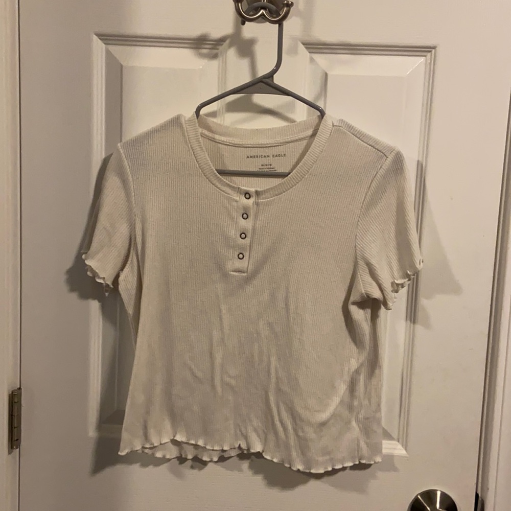 American eagle lettuce sleeve shirt